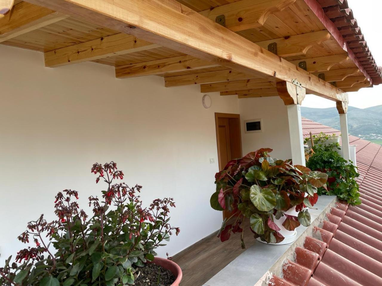 Guesthouse & Hospitality Берат Екстериор снимка