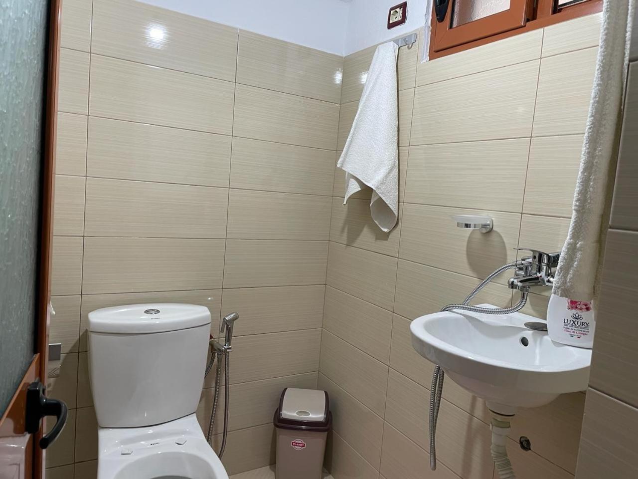 Guesthouse & Hospitality Берат Екстериор снимка