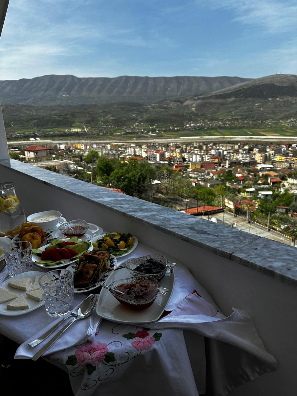 Guesthouse & Hospitality Берат Екстериор снимка