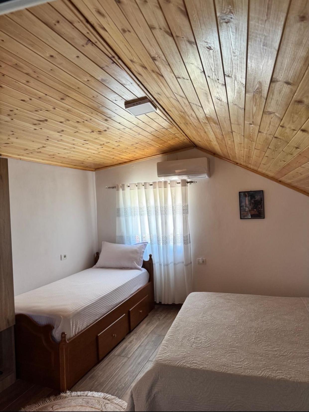 Guesthouse & Hospitality Берат Екстериор снимка